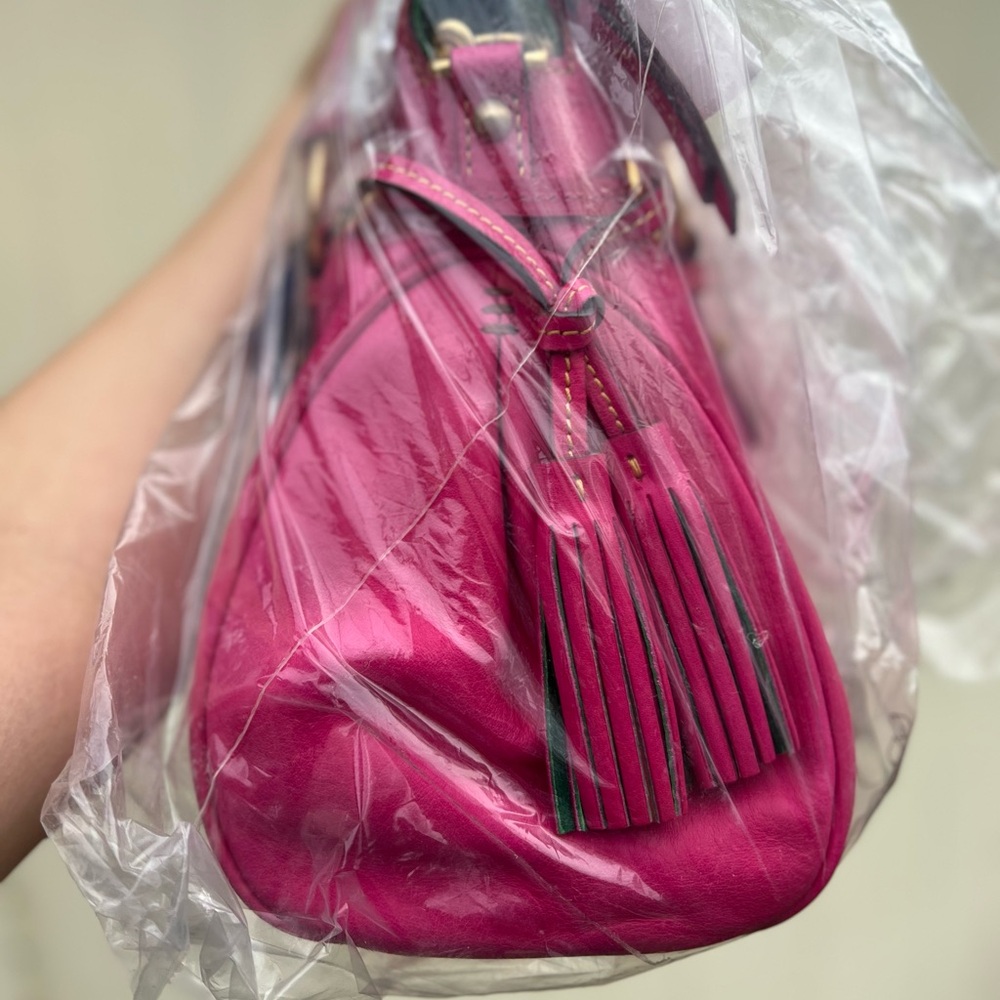 NWT RARE FUCHSIA Dooney & BOURKE Florentine Small Satchel - Picture 4 of 7